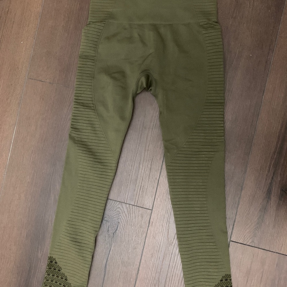 DNB////// Gymshark Energy Seamless leggings - Picture 6 of 7